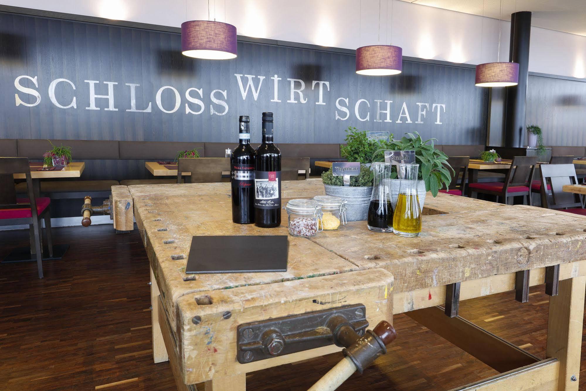 Schlosshotel Hellenstein 하이덴하임안데어브렌츠 외부 사진