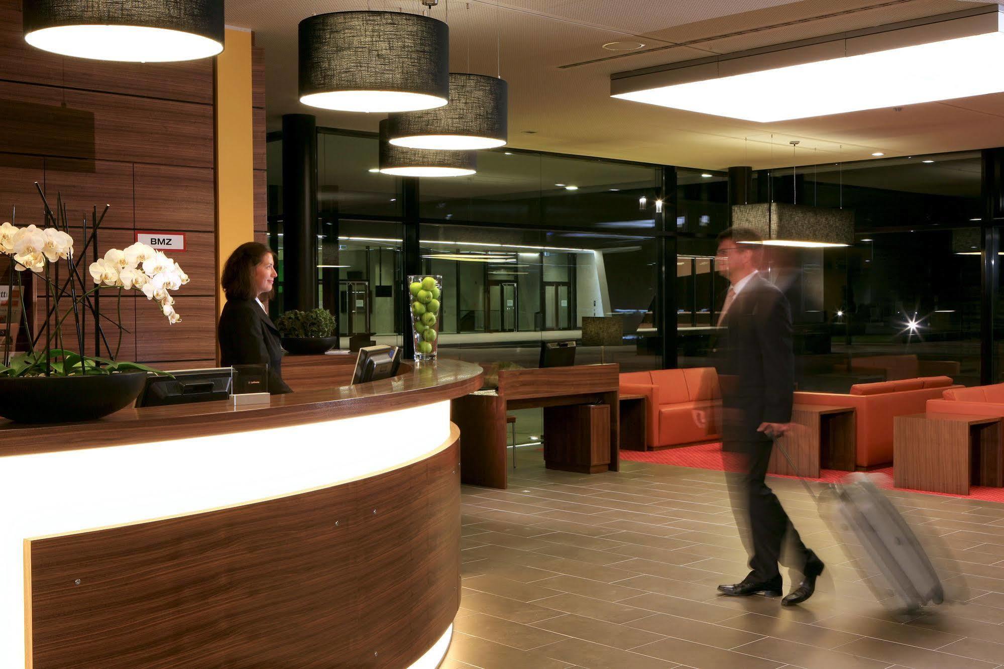 Schlosshotel Hellenstein 하이덴하임안데어브렌츠 외부 사진